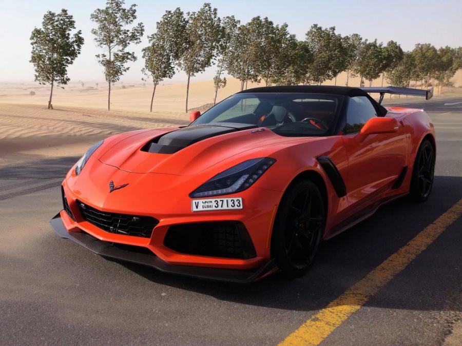  Chevrolet Corvette ZR1 Convertible 2019 года  (UAE) (фото 1 из 2)